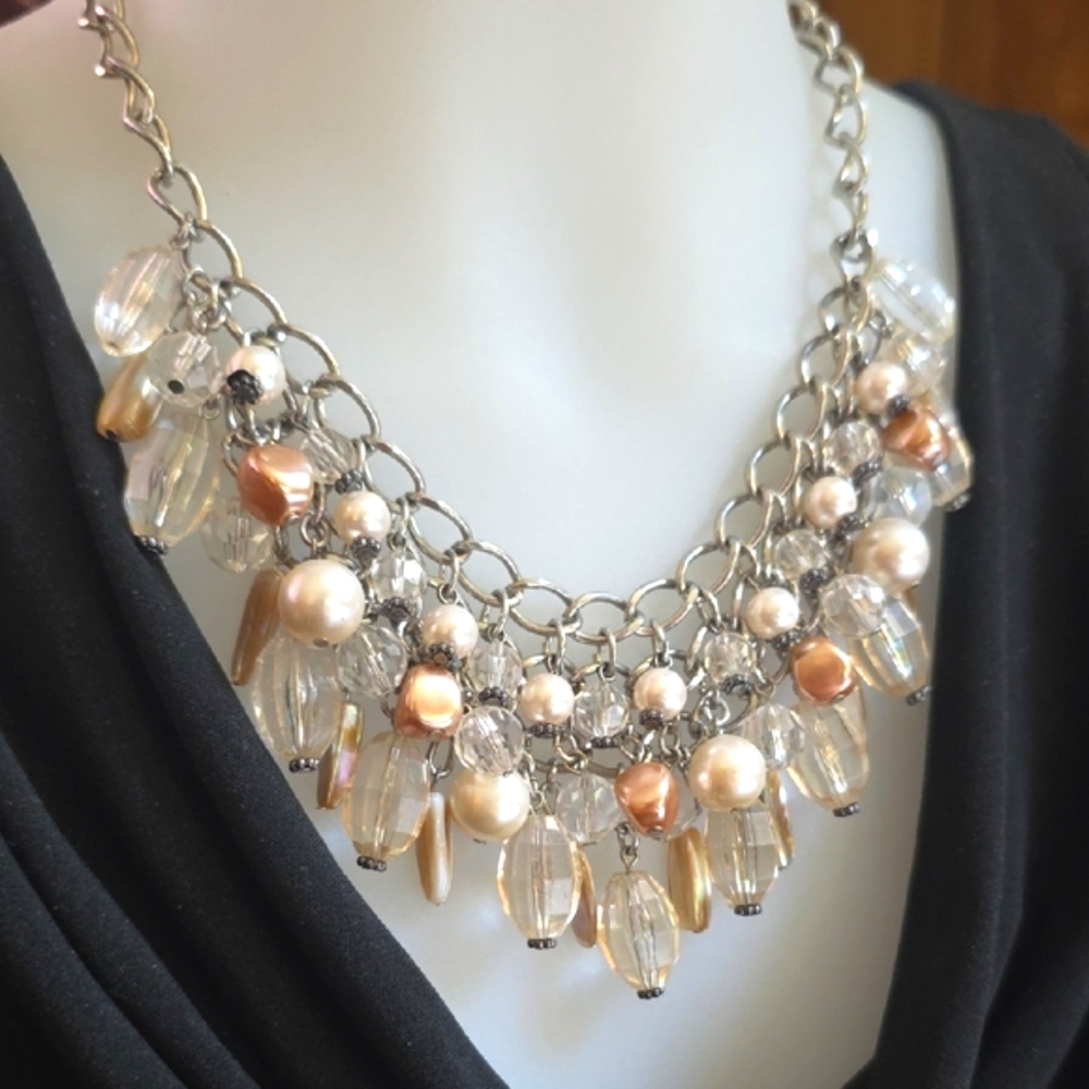 NY Collection Pearl and Crystal Necklace